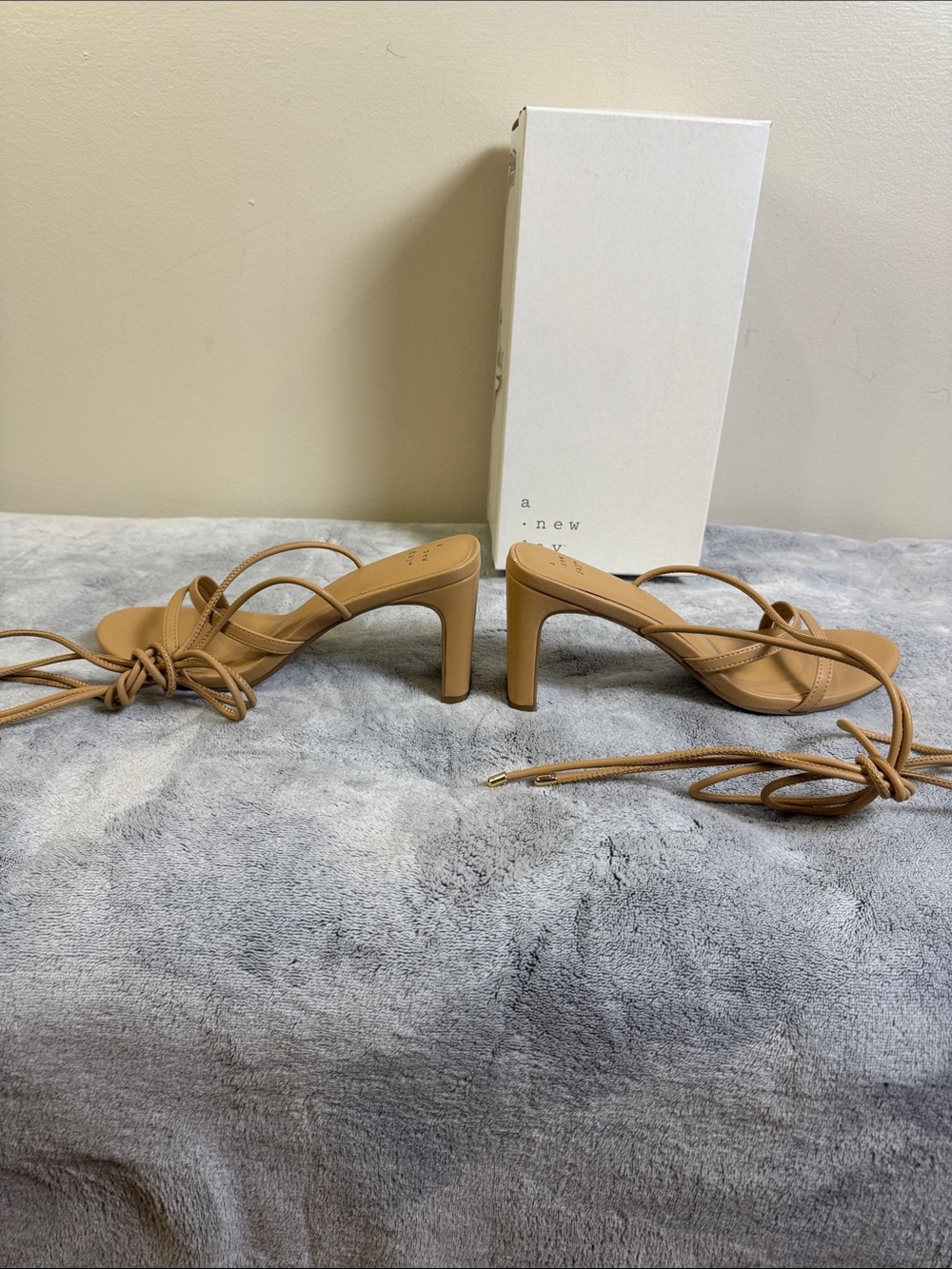 A New Day Marcia Beige Strappy Block Heels - Size 6.5 - Picture 4 of 8